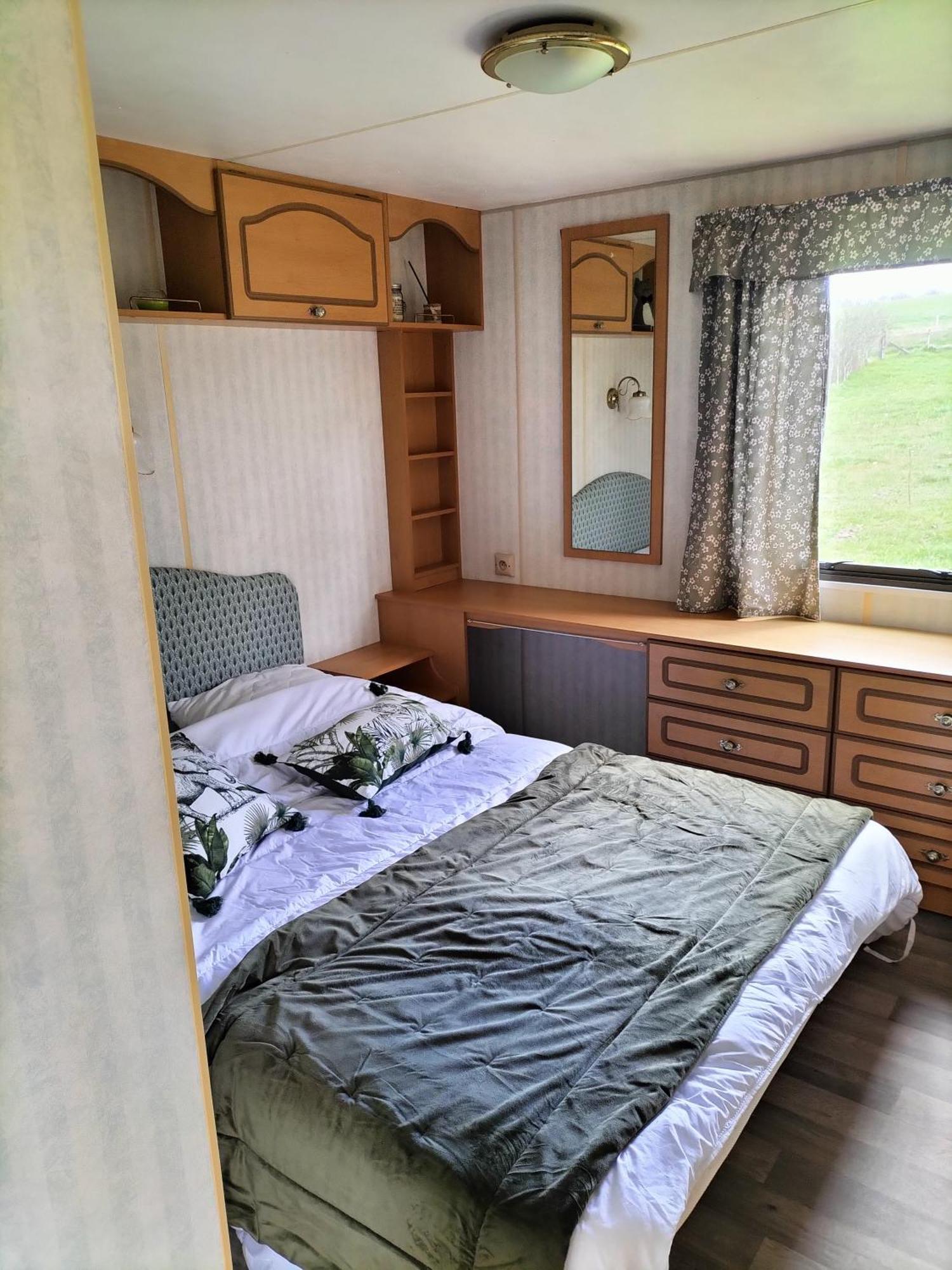 Гостевой дом Tiny House Saint-Vallier  Экстерьер фото